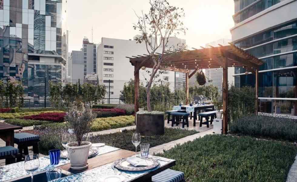  El hotel St. Regis inaugura un jardín en la ciudadSubtítulo
