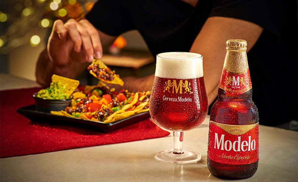 Modelo presenta 'Noche Especial', la cerveza para fin de año - Gentleman MX