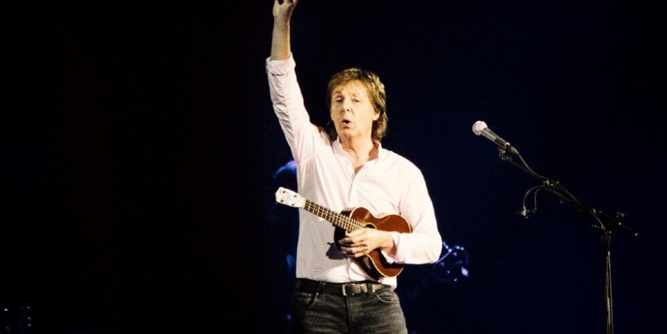 Paul McCartney celebra su cumpleaños, sin carne pero con ritmo